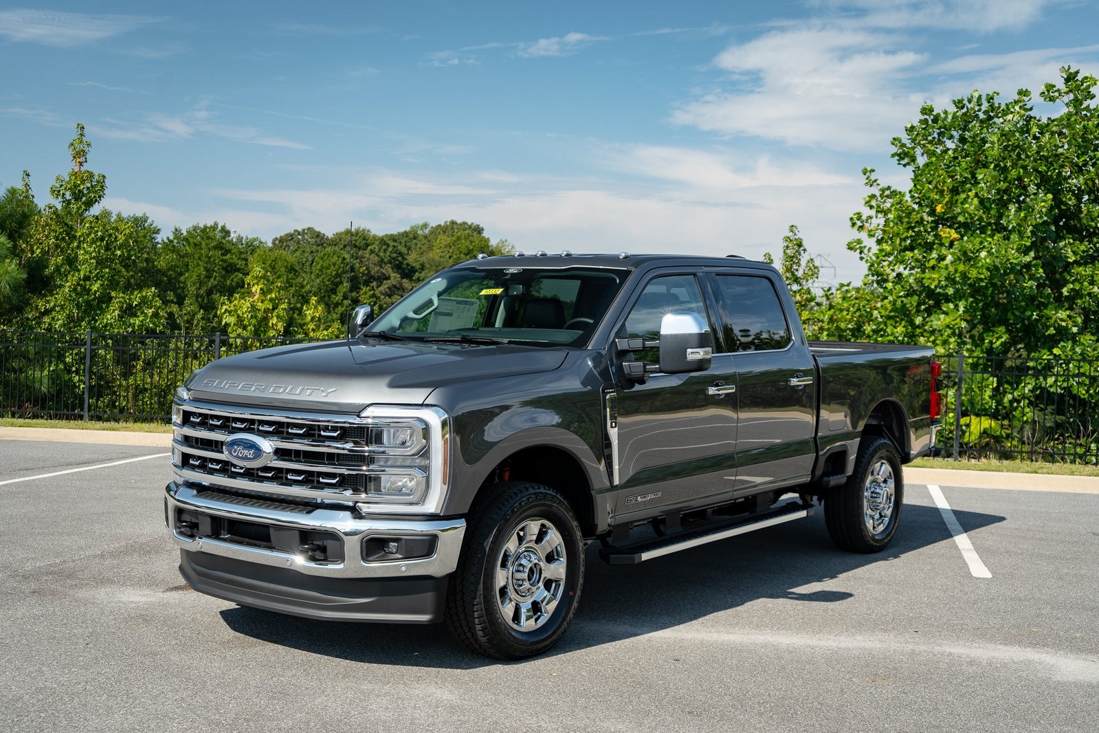 2026 Ford F-250 Lariat photo 3
