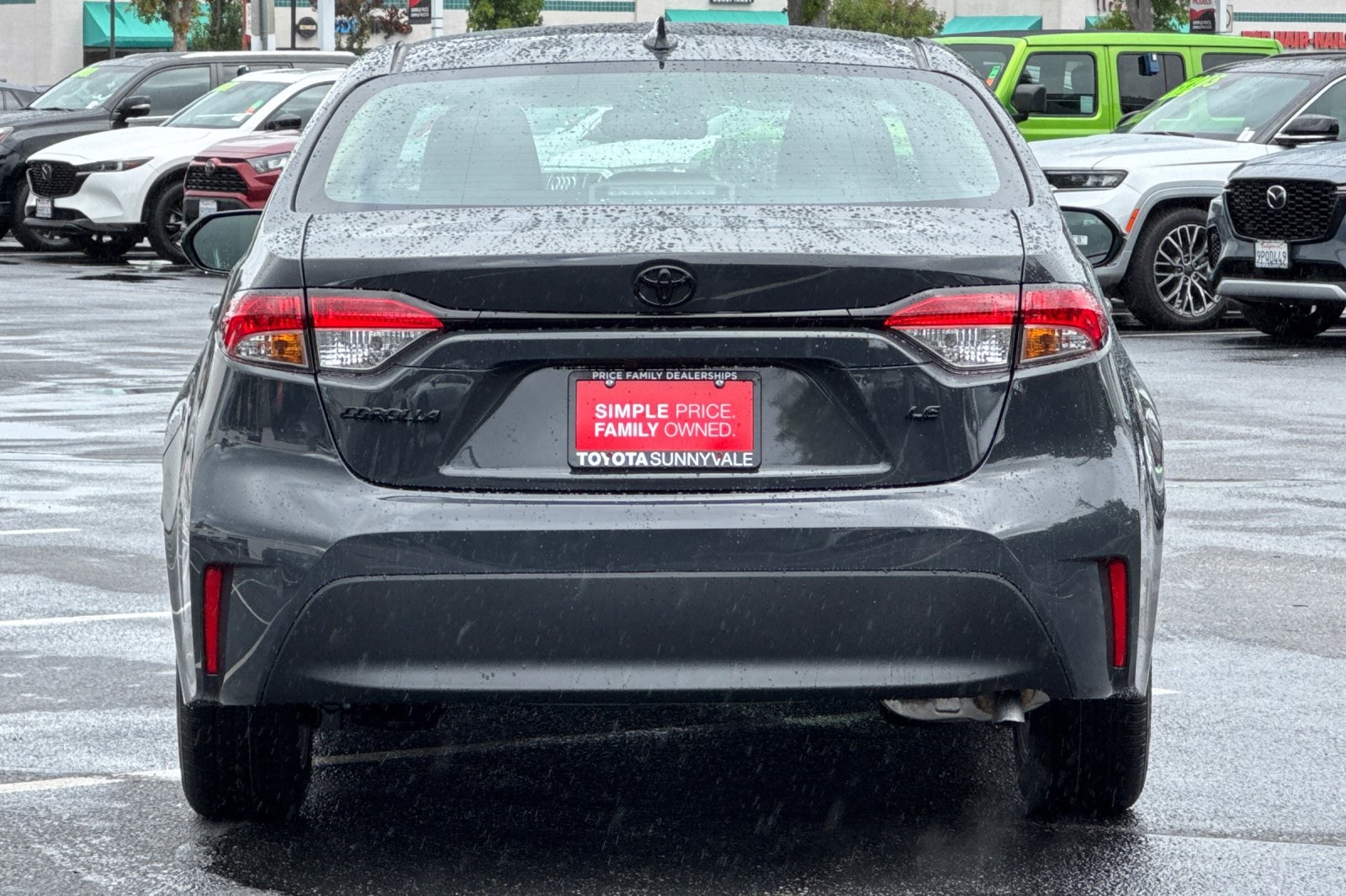 2025 Toyota Corolla LE photo 8