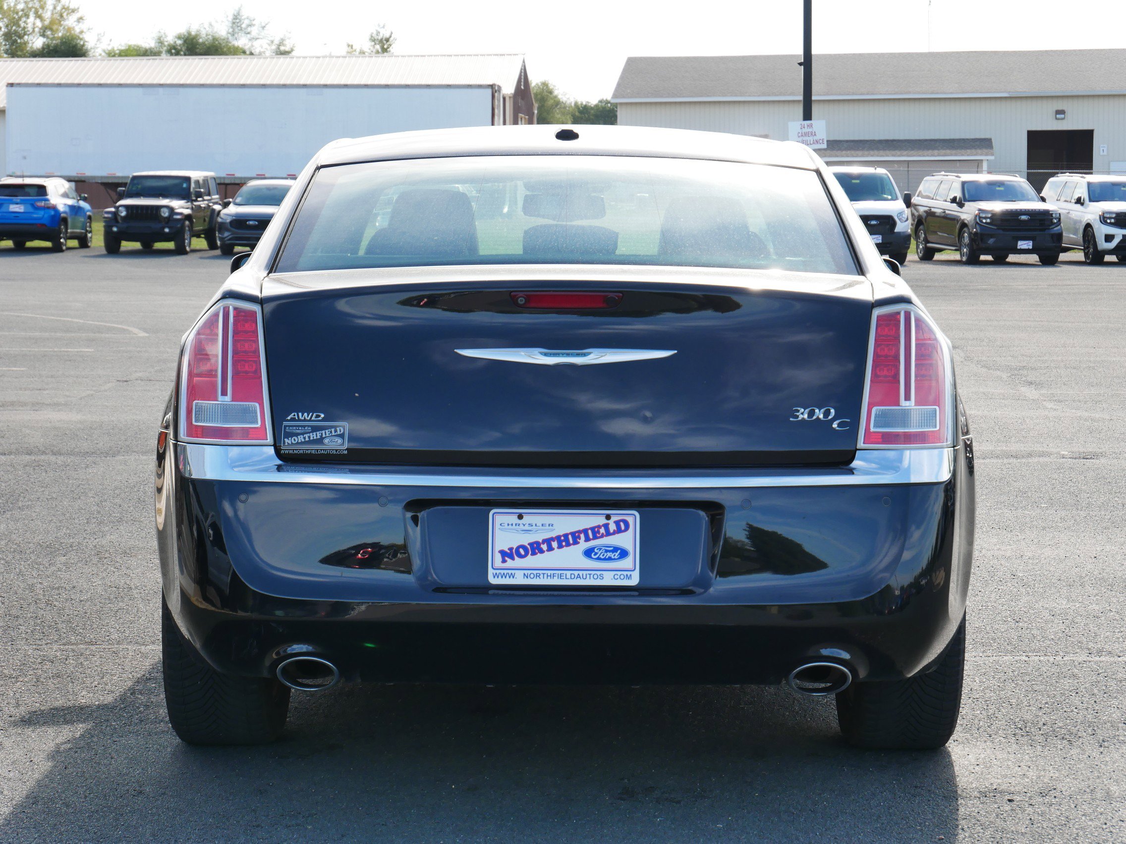 2013 Chrysler 300 photo 2