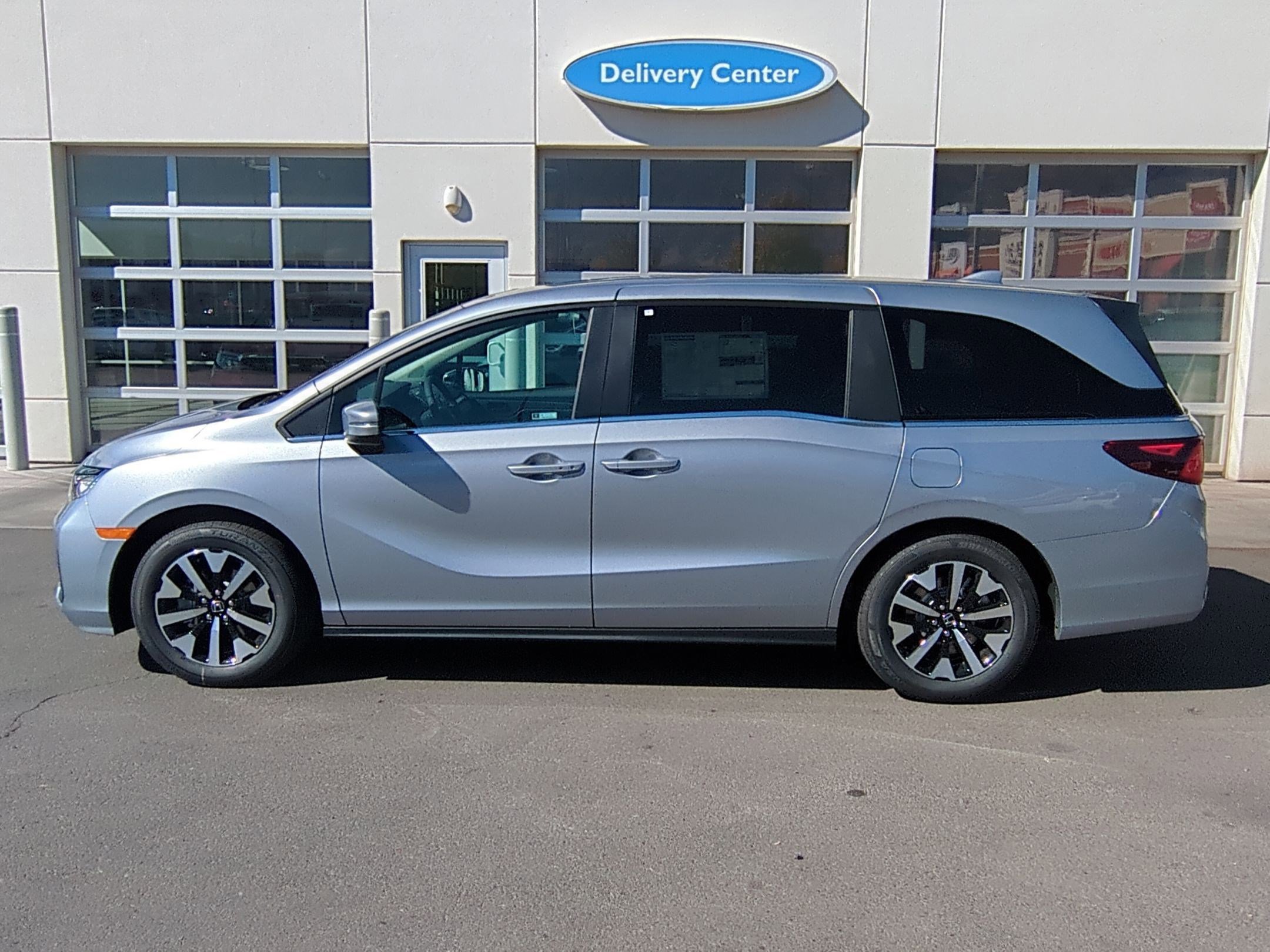 2026 Honda Odyssey EX-L photo 6