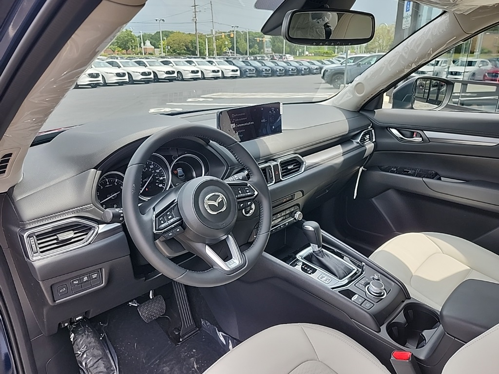 2025 Mazda CX-5 2.5 S Preferred photo 3