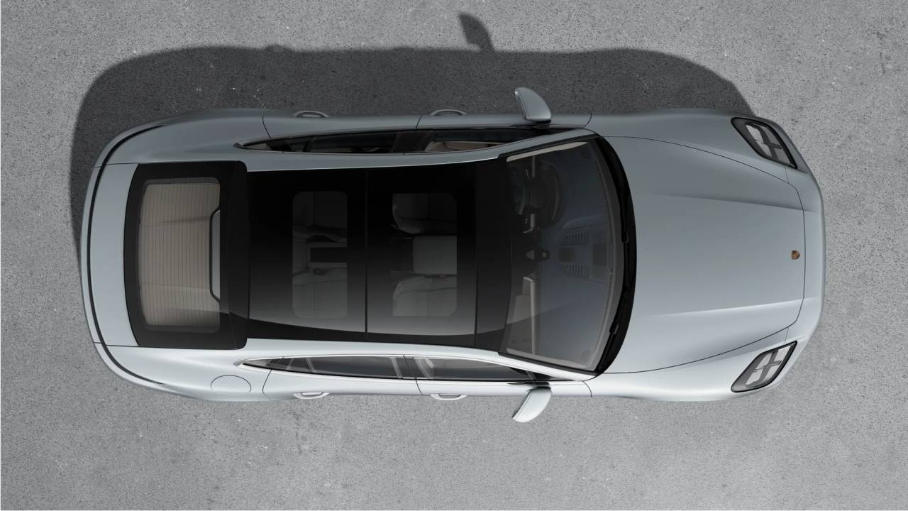 2026 Porsche Panamera 4 photo 4