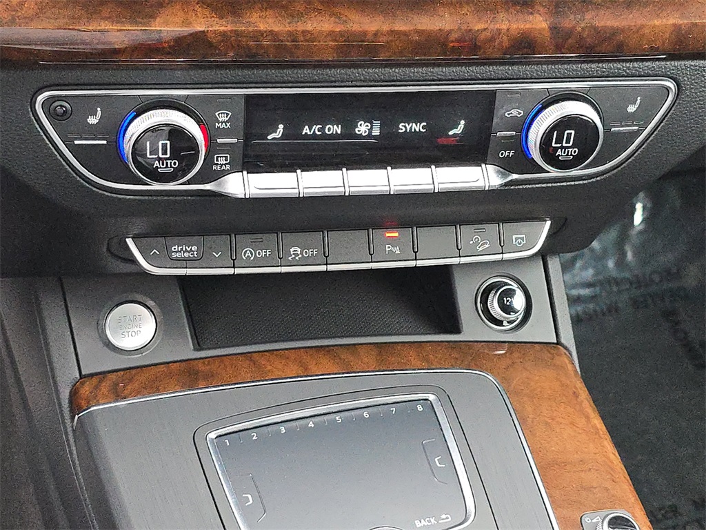 2018 Audi Q5 2.0T Premium Plus photo 24