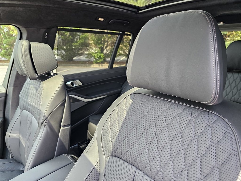 2026 Bmw X7 M60i photo 14