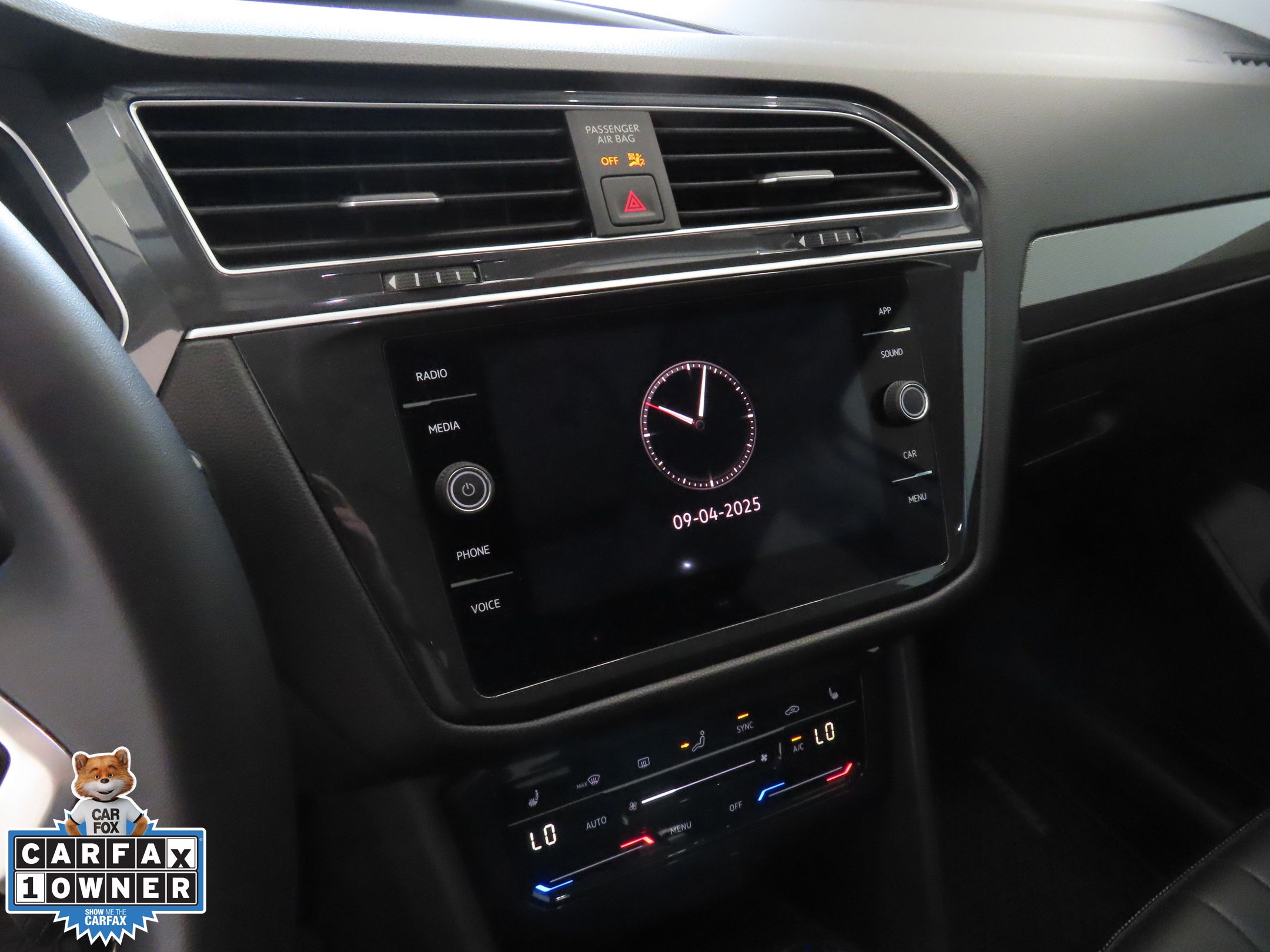 2023 Volkswagen Tiguan SE photo 15