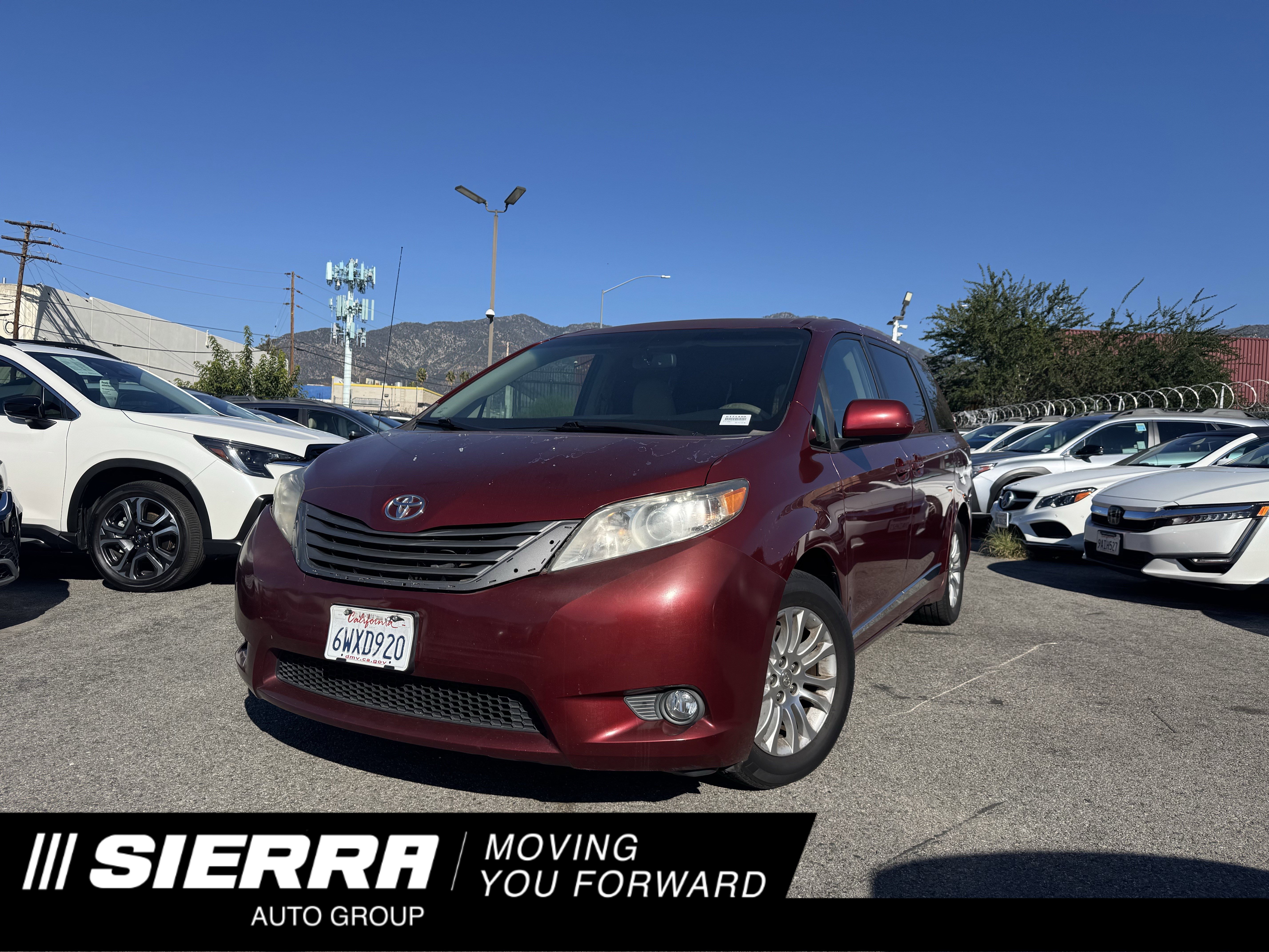2012 Toyota Sienna XLE
