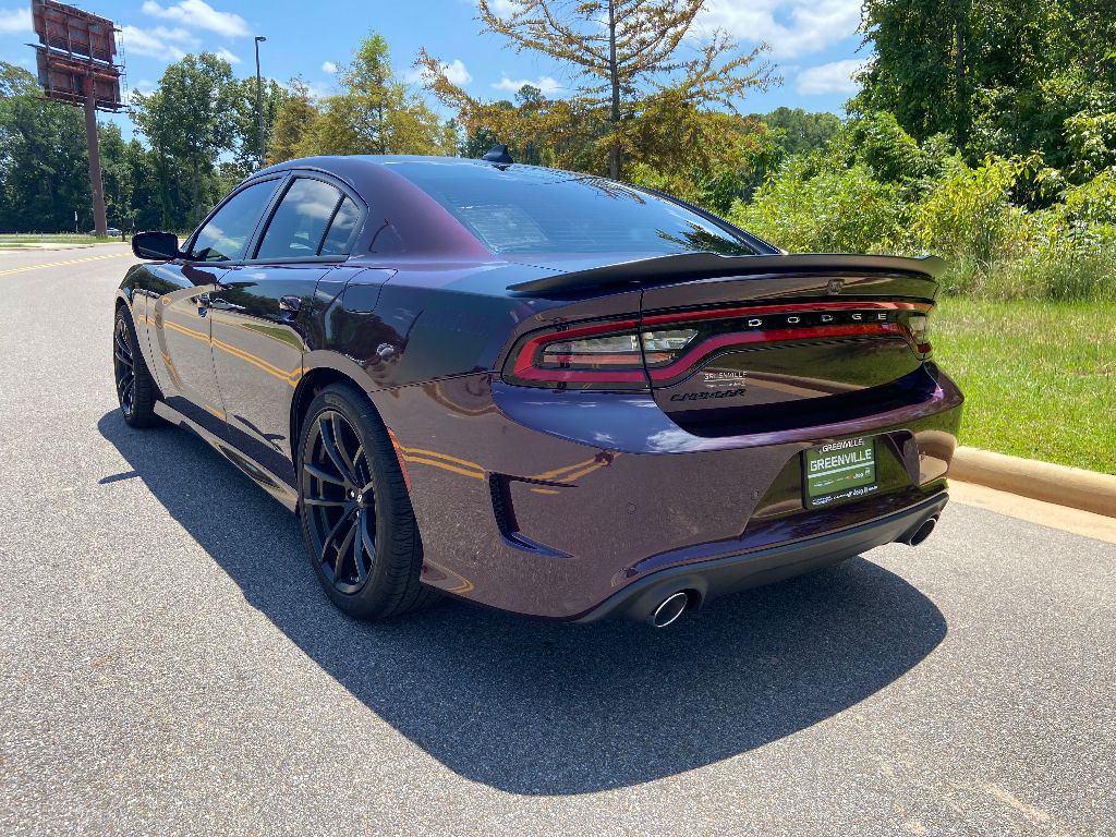 2022 Dodge Charger Scat Pack photo 2