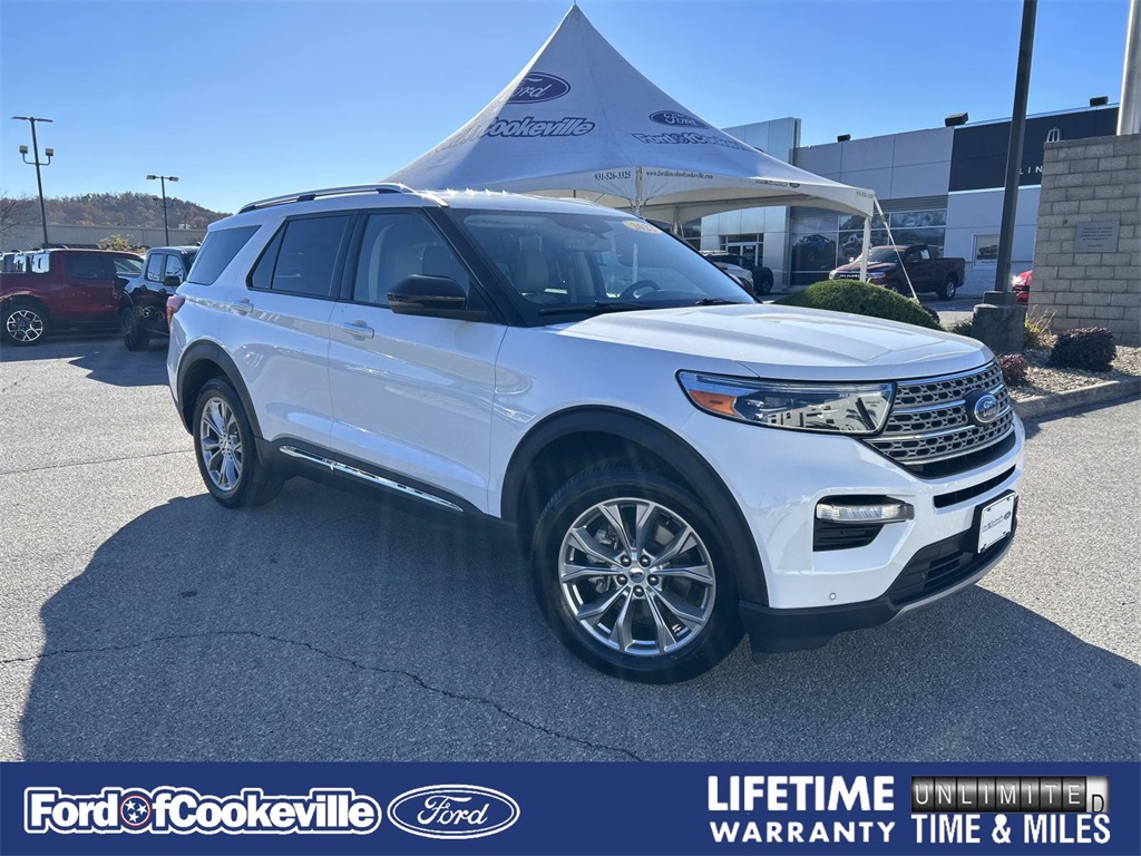 2023 Ford Explorer Limited's photo
