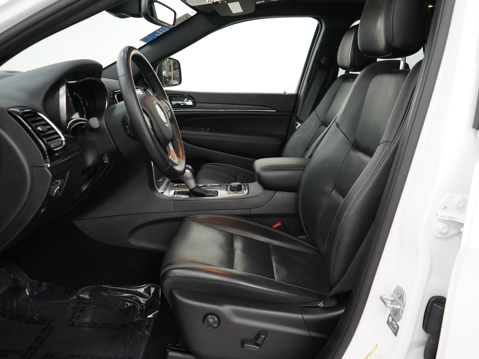 2021 Jeep Grand Cherokee Anniversary Edition photo 19