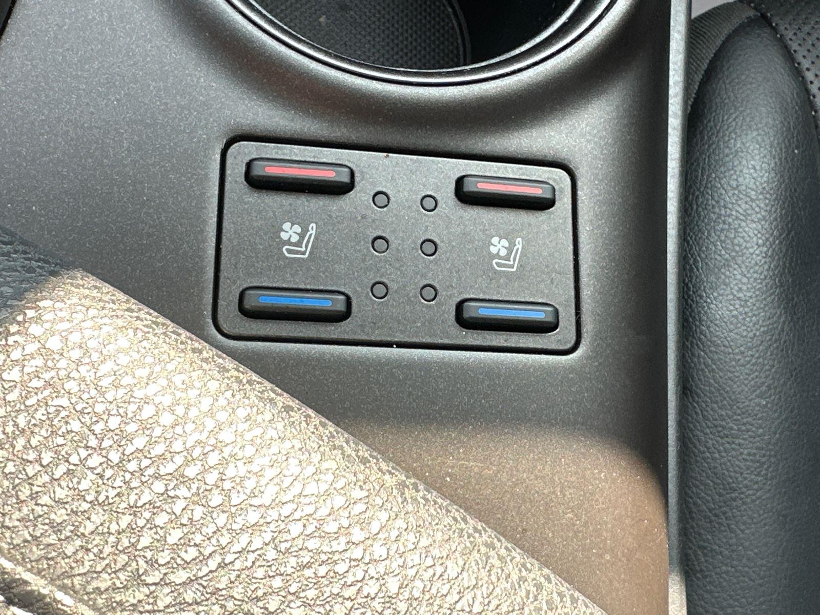 2024 Toyota Camry XSE V6 photo 21