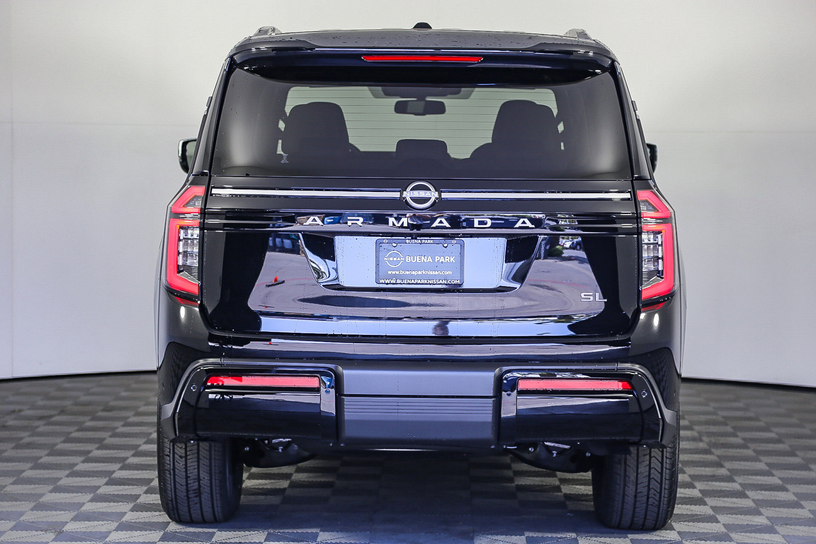 2025 Nissan Armada SL photo 8