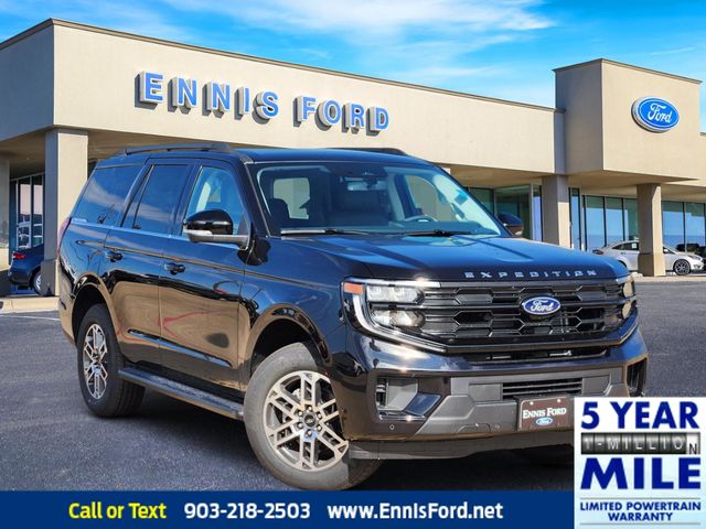 2025 Ford Expedition Active's photo