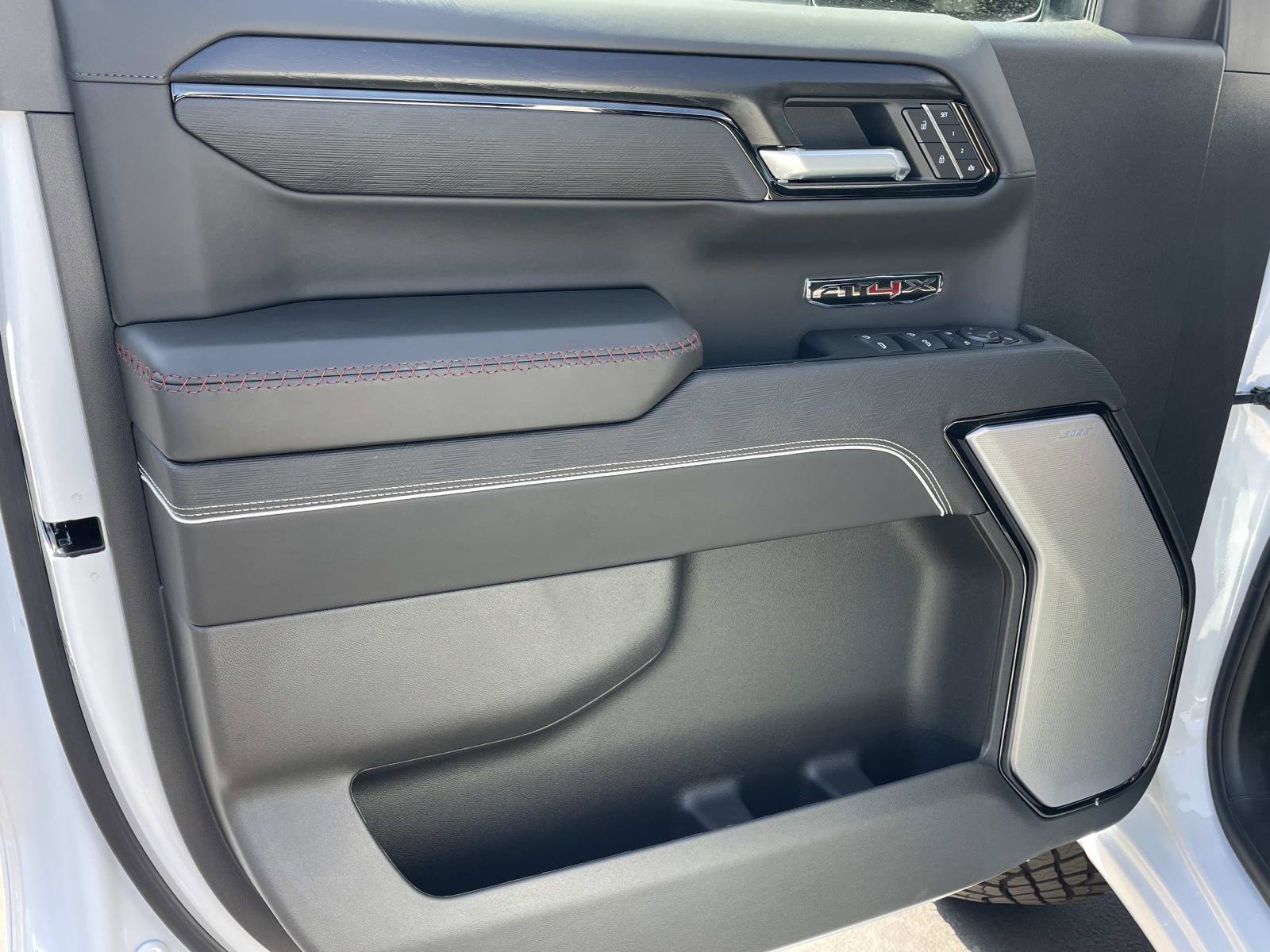 2026 Gmc Sierra 1500 AT4X photo 17