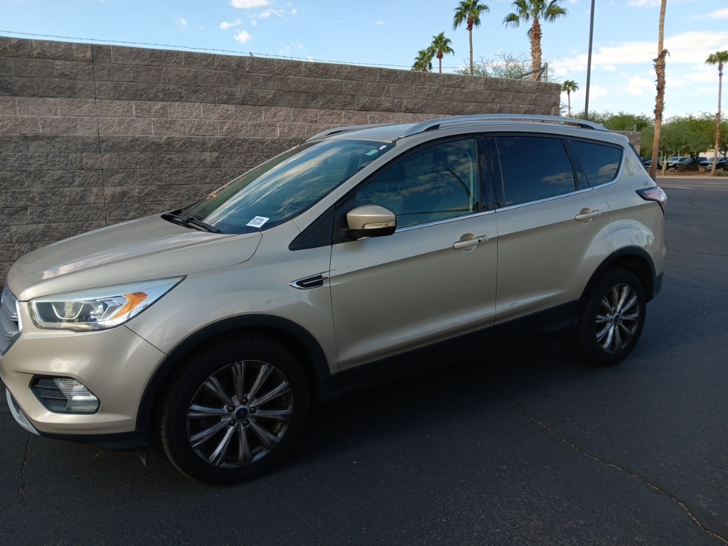 2017 Ford Escape Titanium photo 3