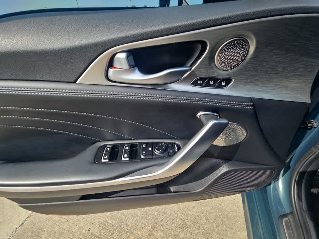 2022 Kia Stinger GT2 photo 17