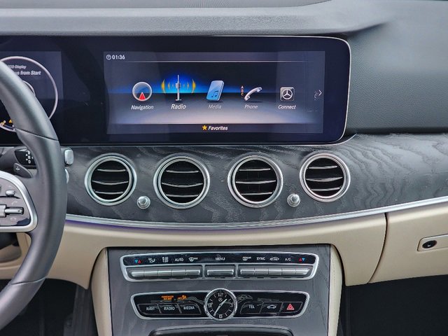 2020 Mercedes Benz E 350 photo 2