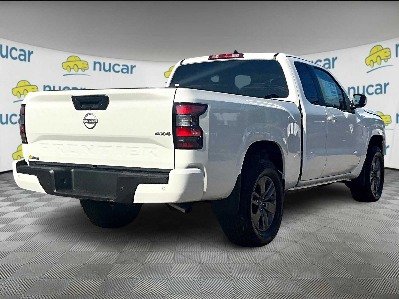 2025 Nissan Frontier SV photo 6
