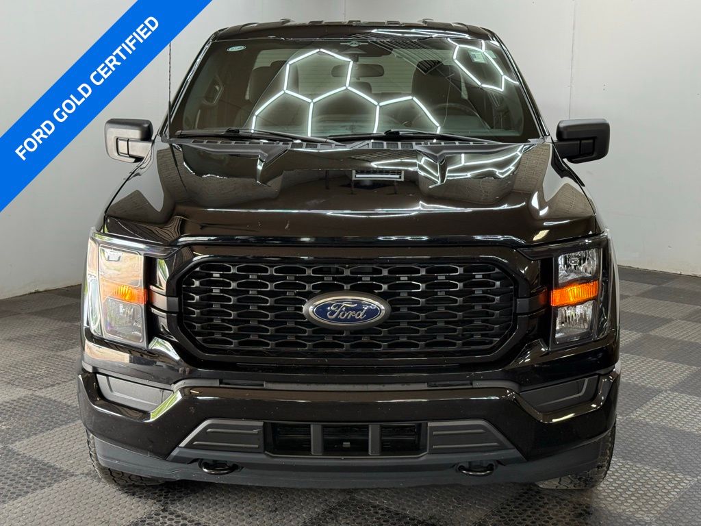 2023 Ford F-150 XL photo 2