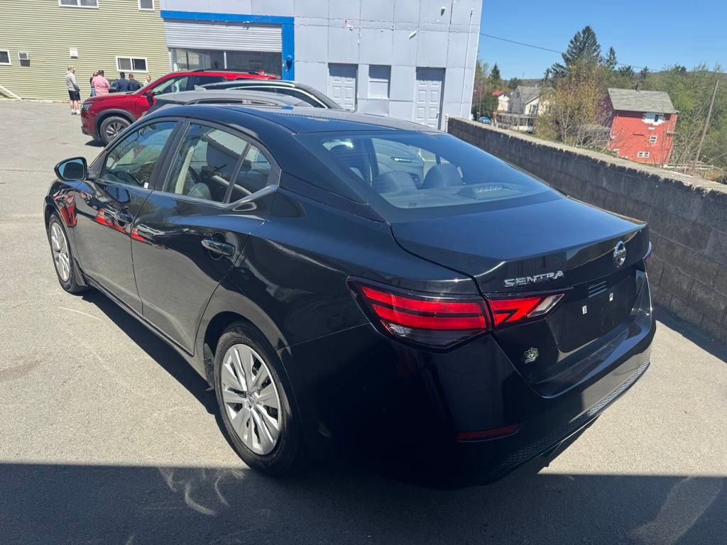 2021 Nissan Sentra S photo 3