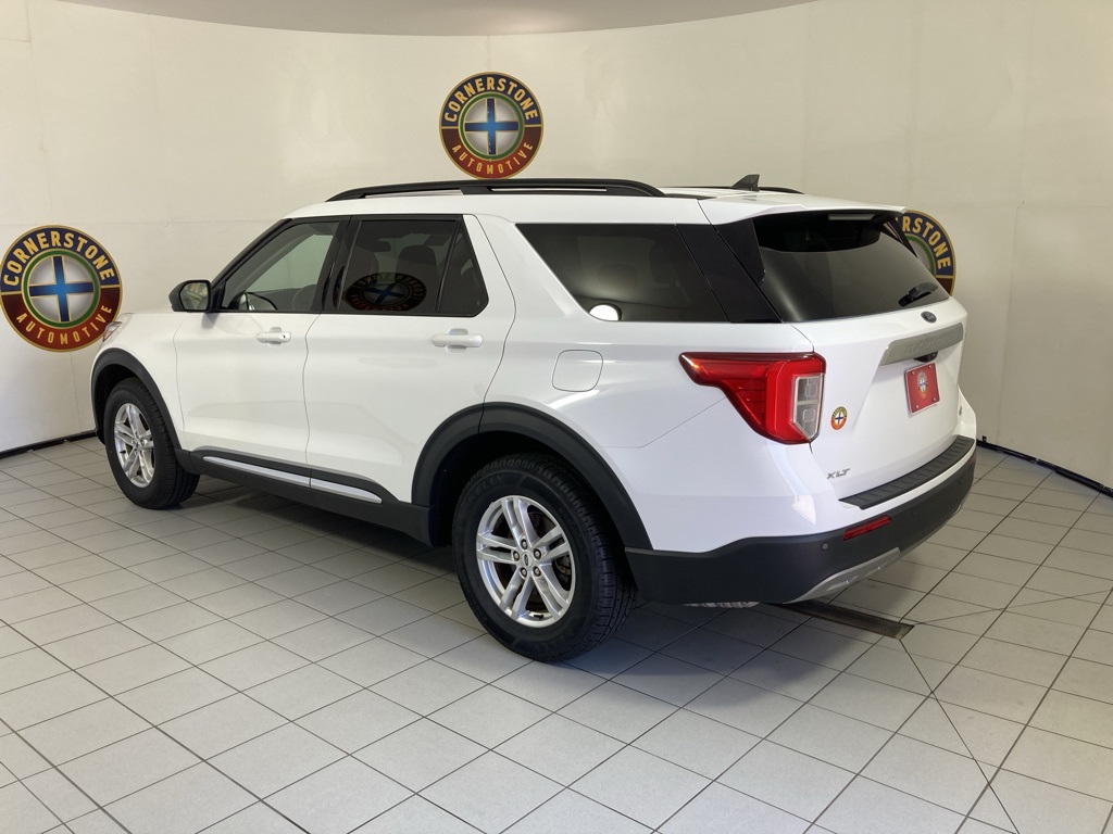 2023 Ford Explorer XLT photo 18