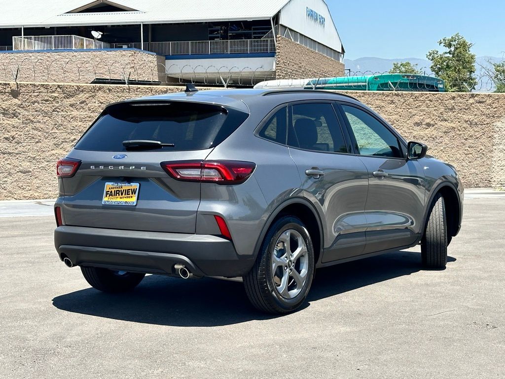 2025 Ford Escape ST-Line