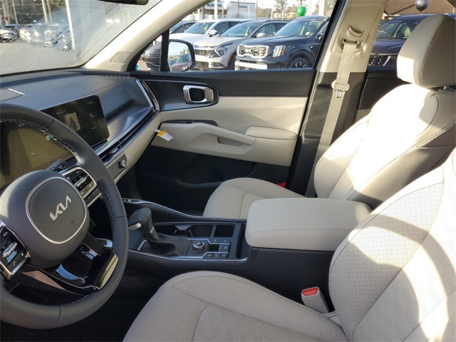 2025 Kia Sorento EX photo 9