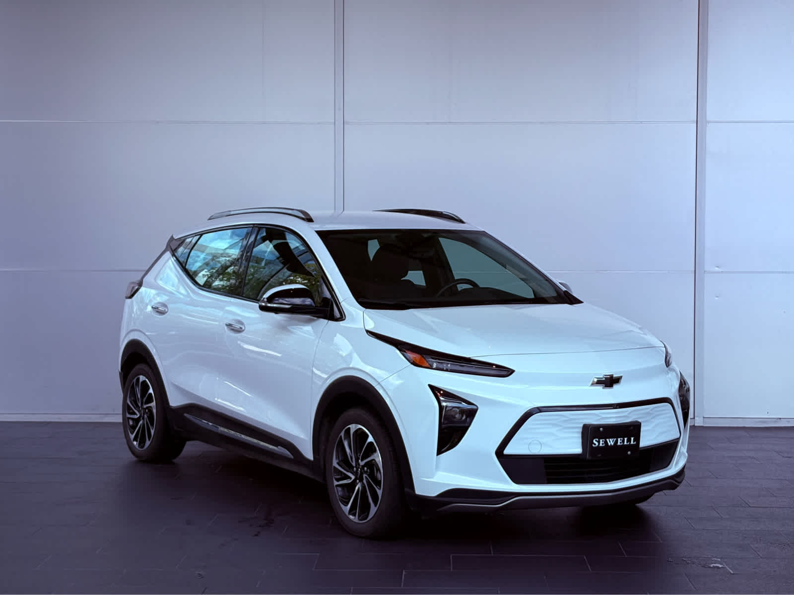 2023 Chevrolet Bolt EUV Premier photo 3