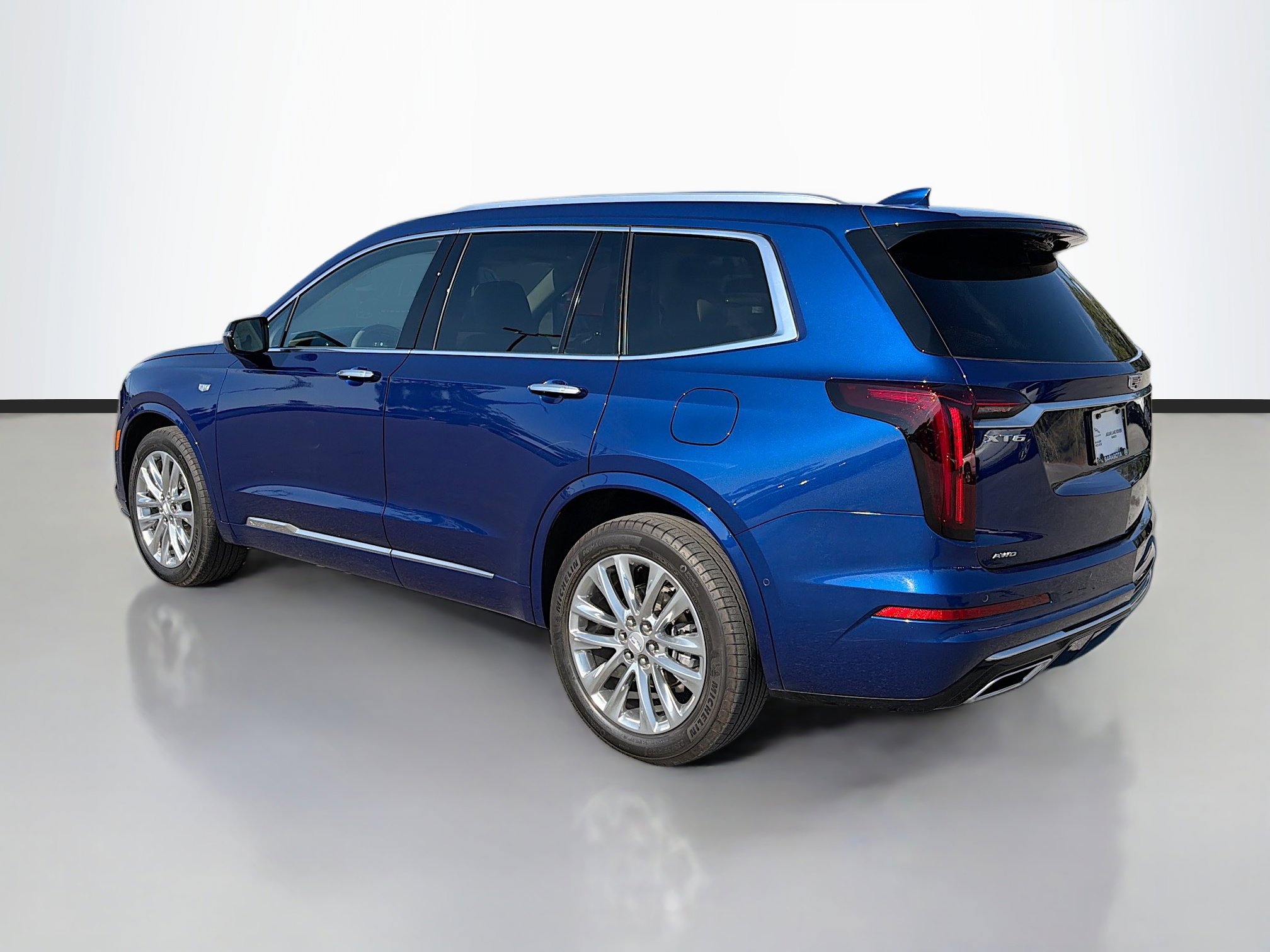 2024 Cadillac XT6 Premium Luxury photo 3