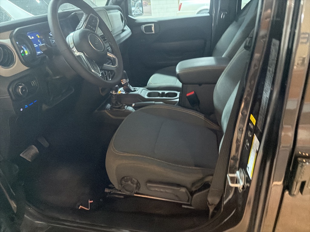 2025 JEEP WRANGLER - Image 7