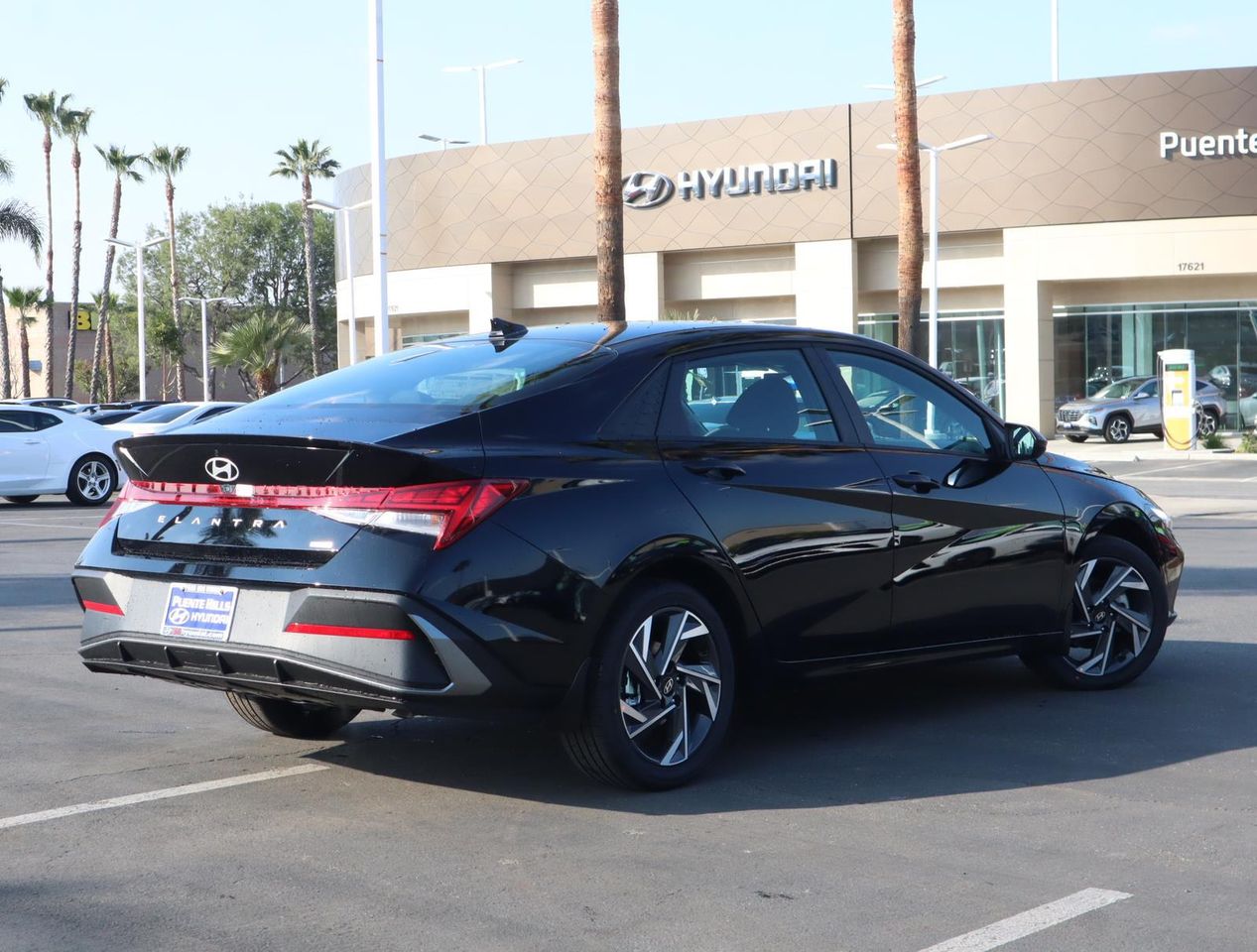 2025 Hyundai Elantra Hybrid SEL Sport photo 6