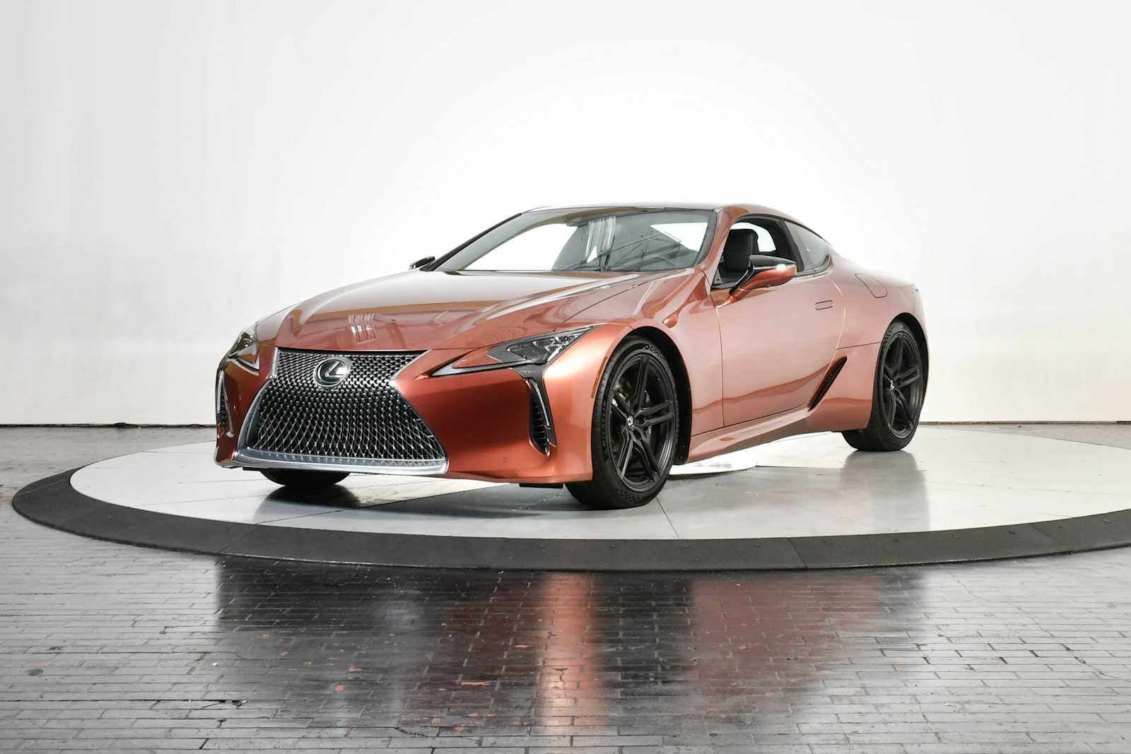 2024 Lexus LC 500's photo