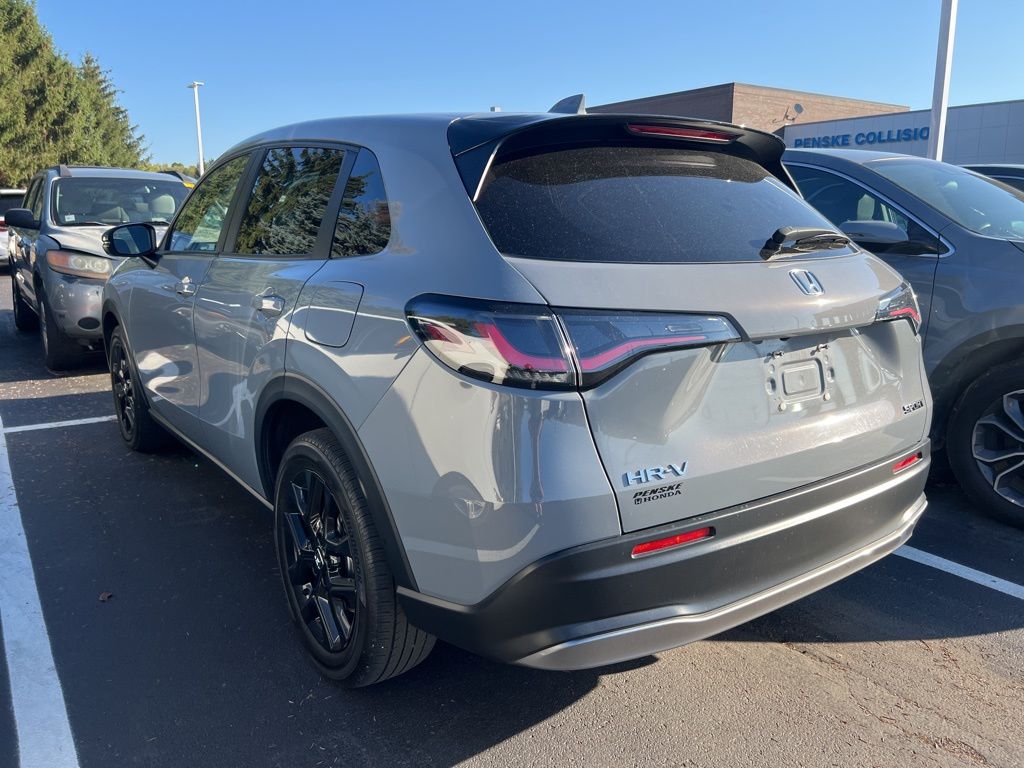 2023 Honda HR-V Sport photo 2