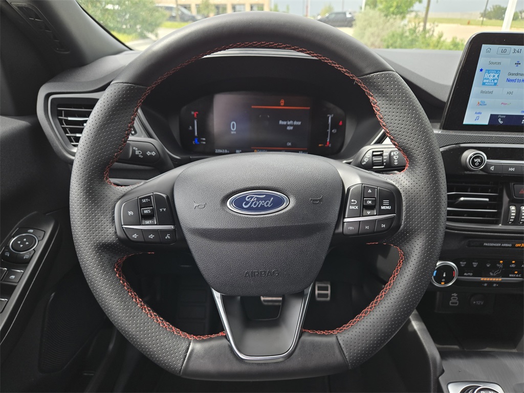 2024 Ford Escape ST-Line photo 24