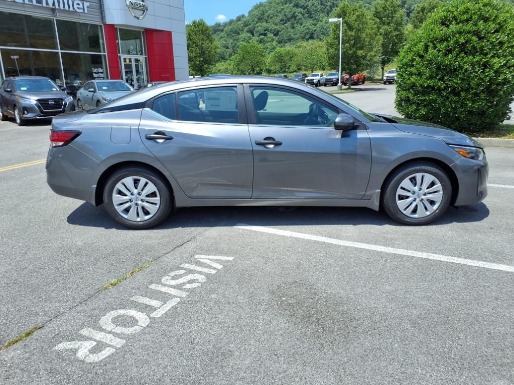 2025 Nissan Sentra S photo 2