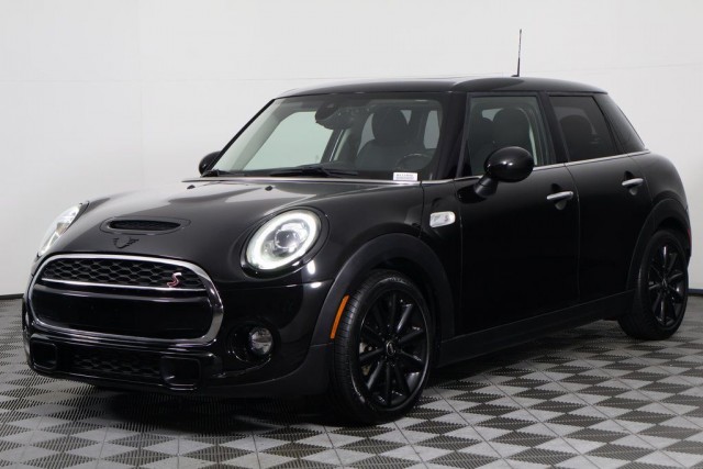2019 MINI Hardtop 4 Door S's photo