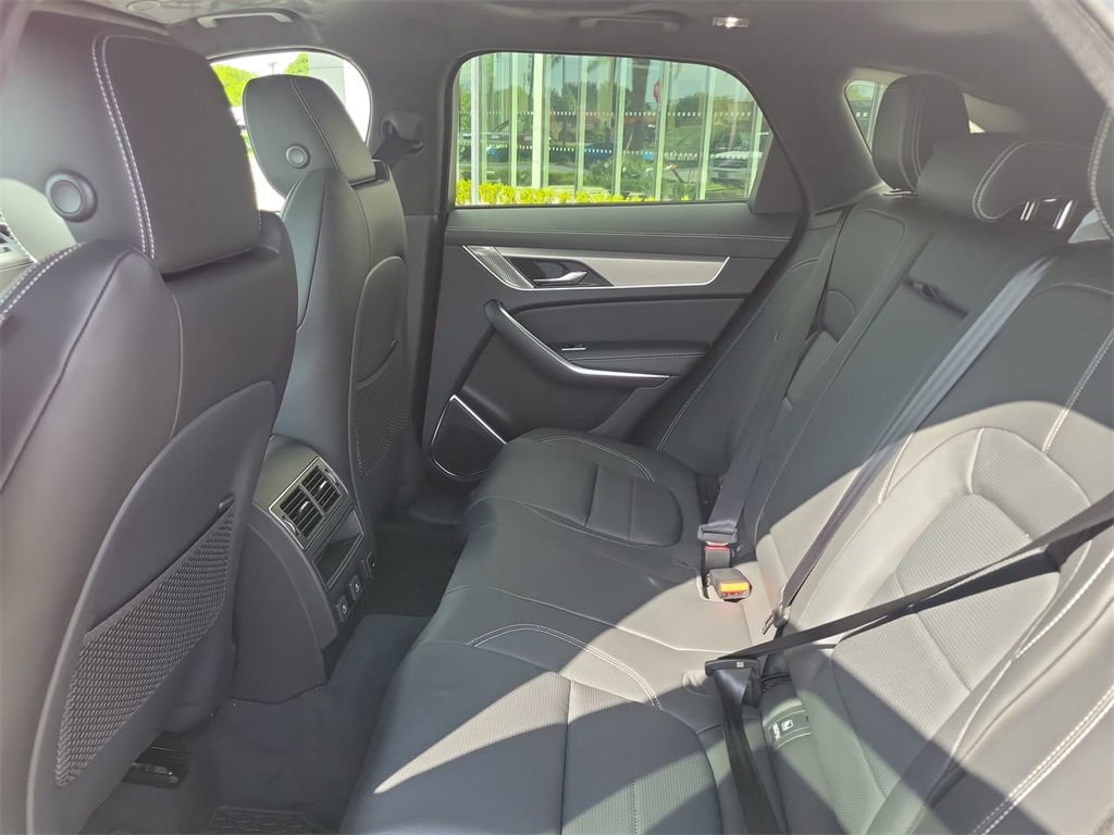 2026 Jaguar F-PACE P250 R-Dynamic S photo 15