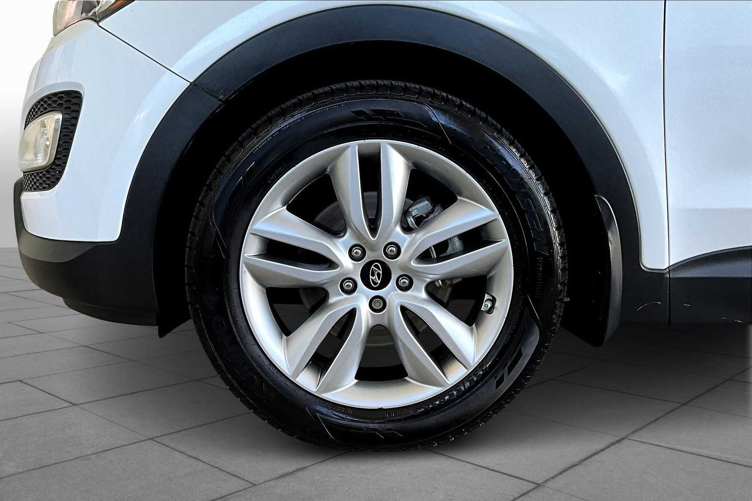 2015 Hyundai Santa Fe Sport photo 10