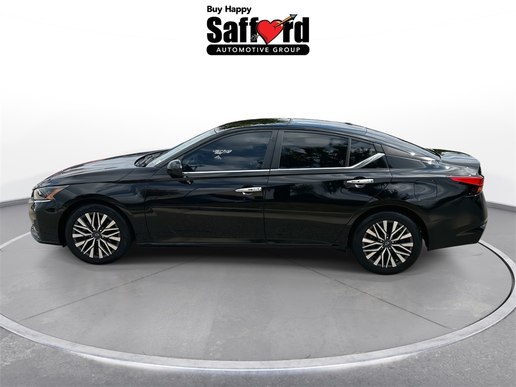 2023 Nissan Altima 2.5 SV photo 3