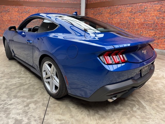 2024 Ford Mustang EcoBoost photo 3