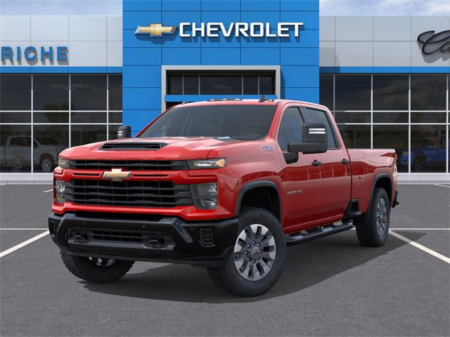 2025 Chevrolet Silverado 2500HD Custom photo 6