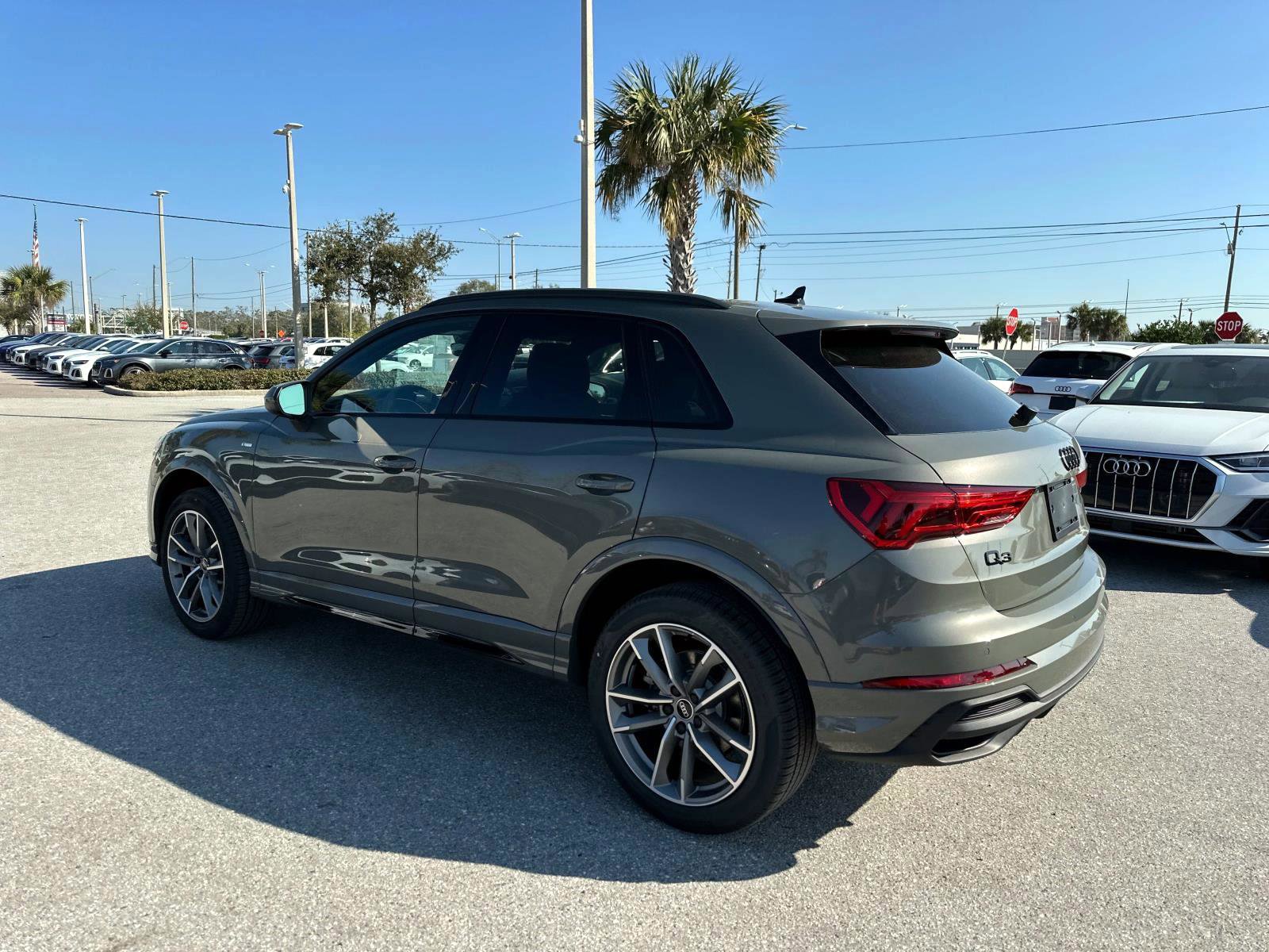 2025 Audi Q3 45 TFSI S line Premium photo 5