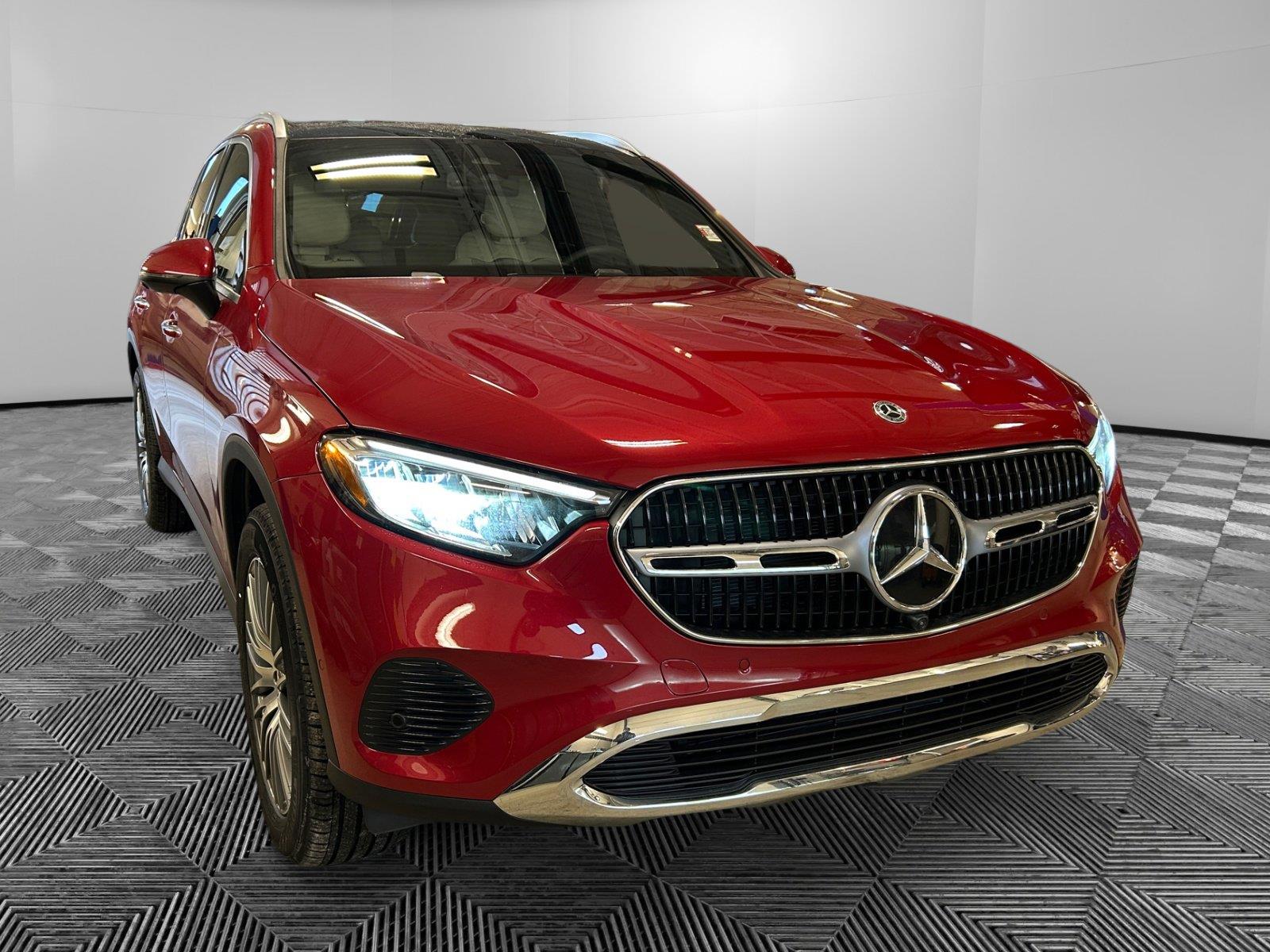 2026 Mercedes-Benz GLC Base's photo