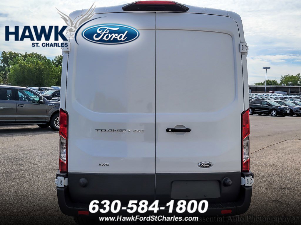2025 Ford Transit photo 3