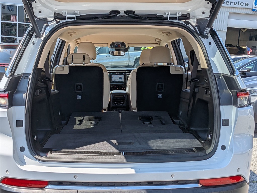 2022 Jeep Grand Cherokee Limited photo 6