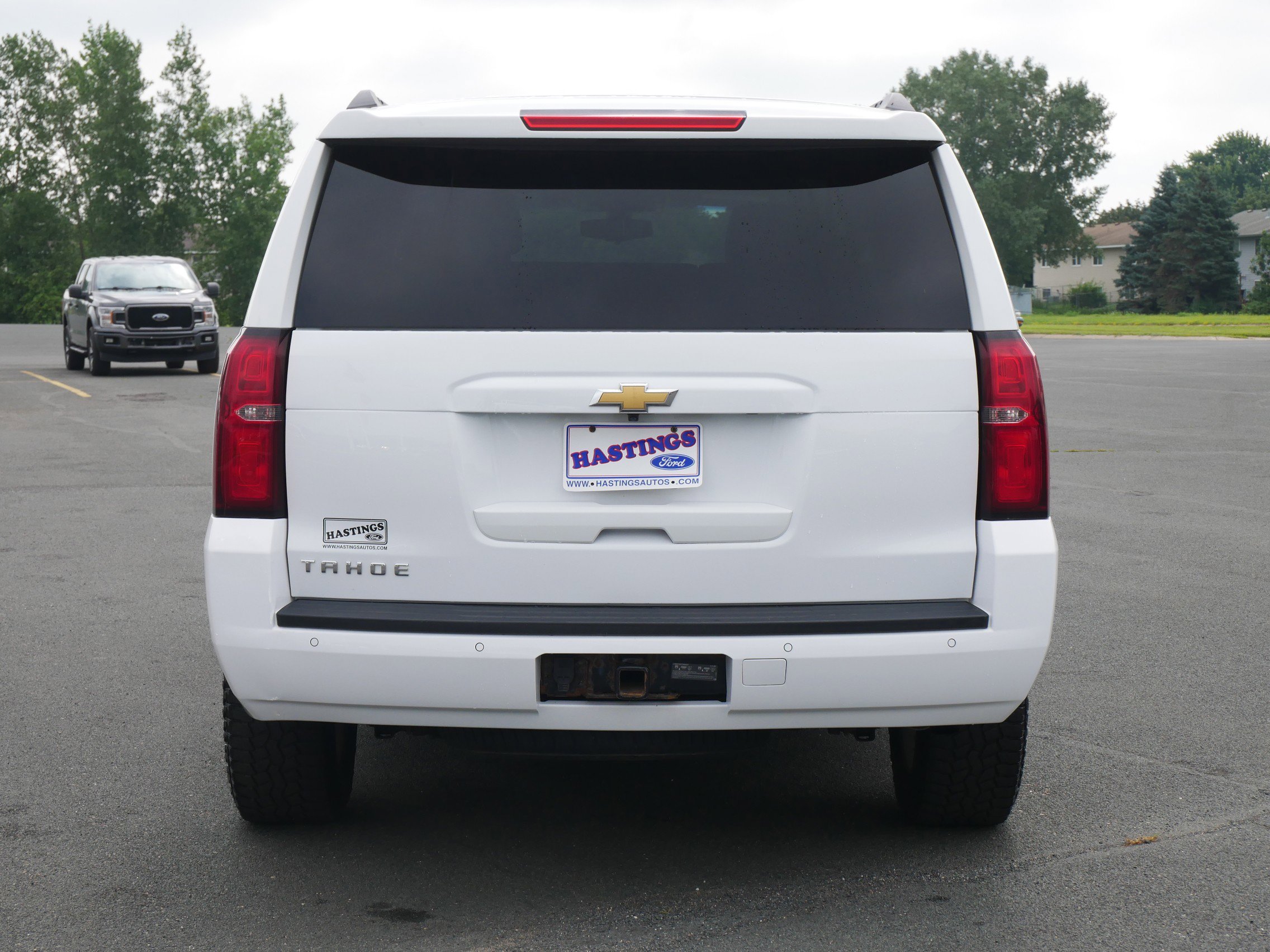 2019 Chevrolet Tahoe LS photo 3