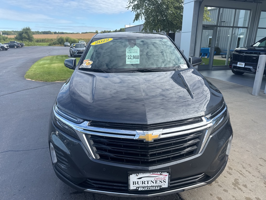 2022 Chevrolet Equinox LT photo 2