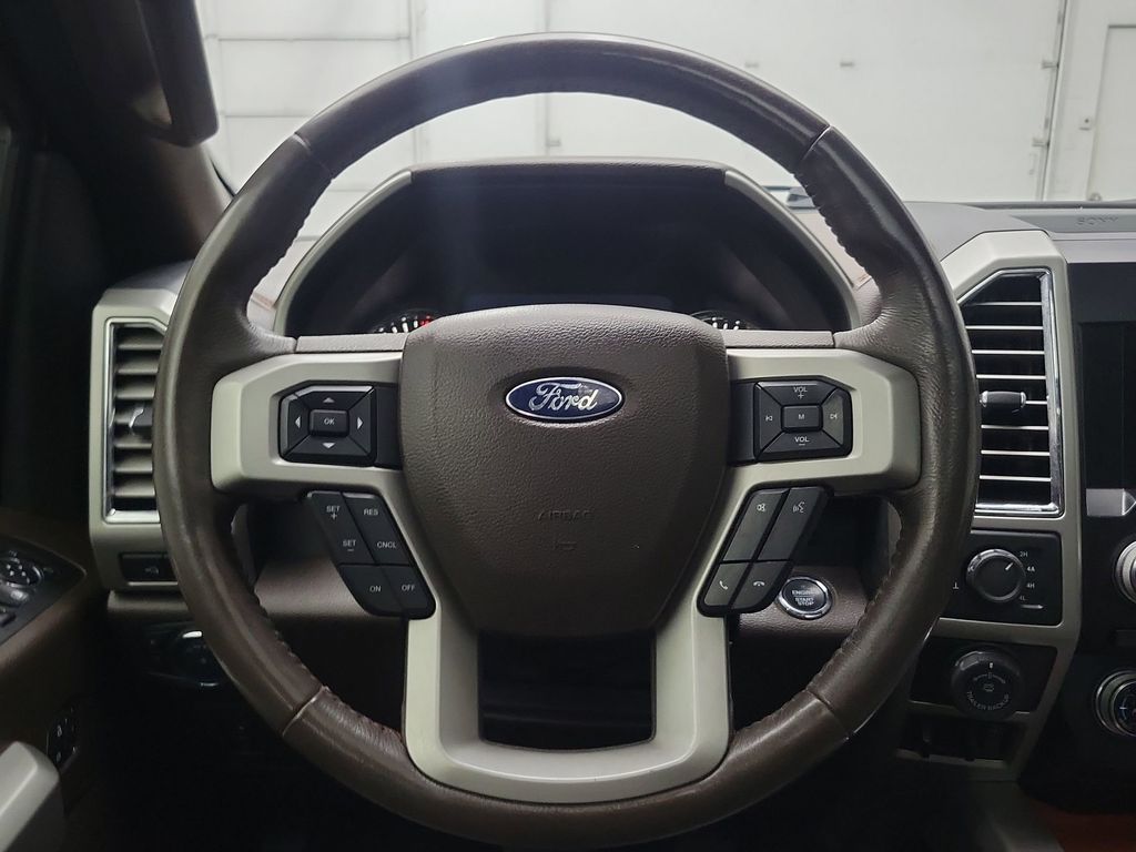 2016 Ford F-150 King Ranch photo 11