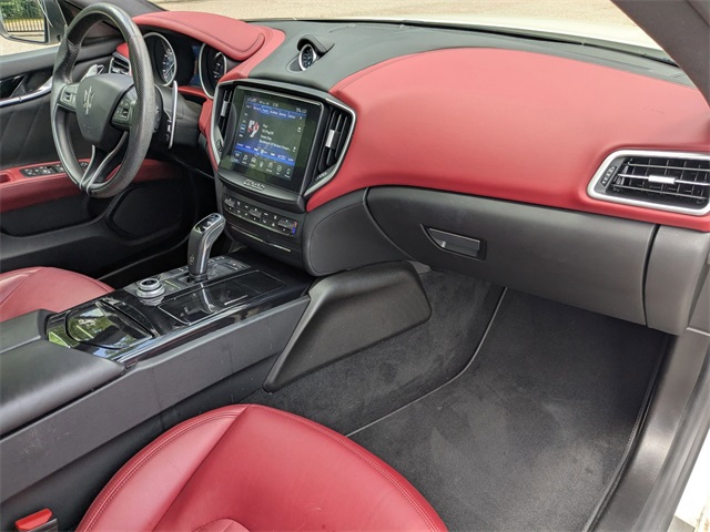 2020 Maserati Ghibli S photo 28