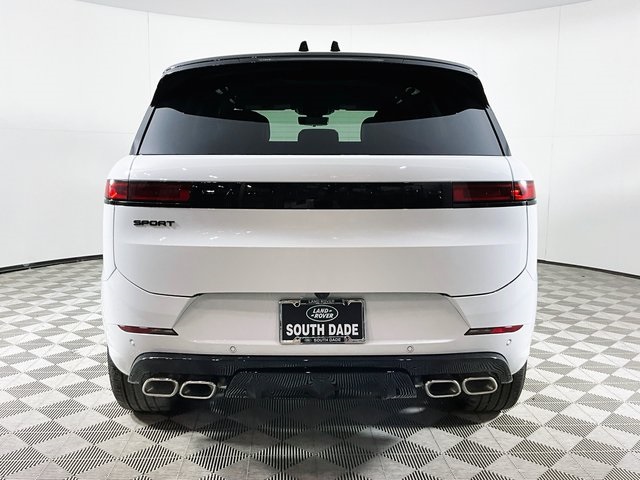2025 Land Rover Range Rover Sport SE photo 4