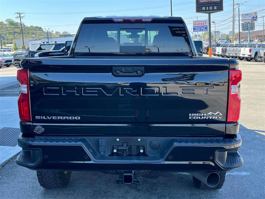 2022 Chevrolet Silverado 2500HD High Country photo 4